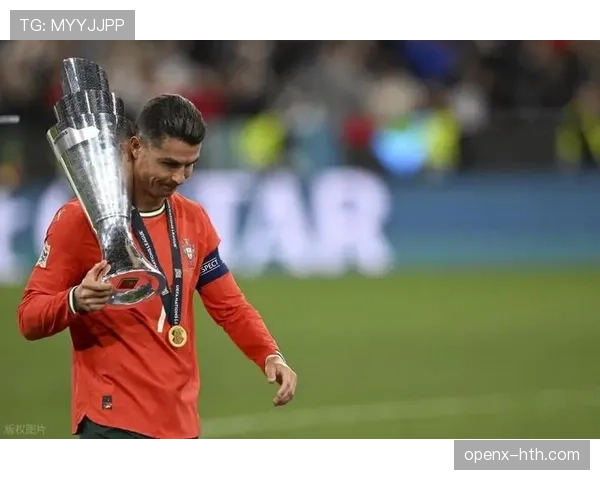 欧洲杯再书传奇：球员上演帽子戏法彰显超凡实力